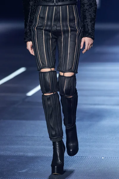 Look 36